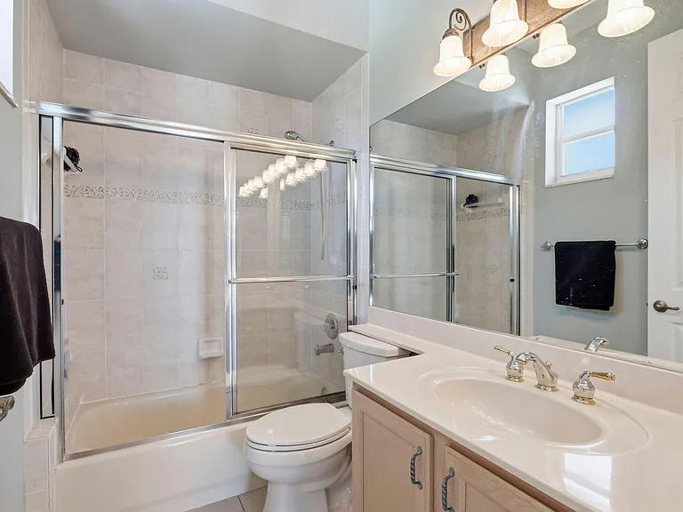 21653 Marigot Dr — Photo 37