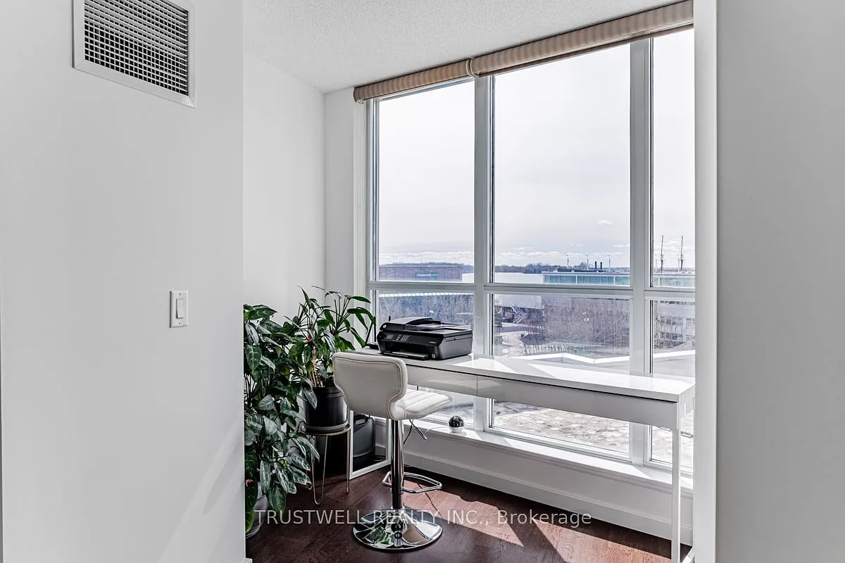 3 bed, $4,550 — Photo 4