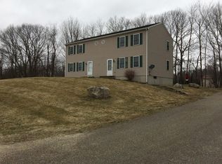 25 Muggett Hill Rd, Charlton, MA 01507