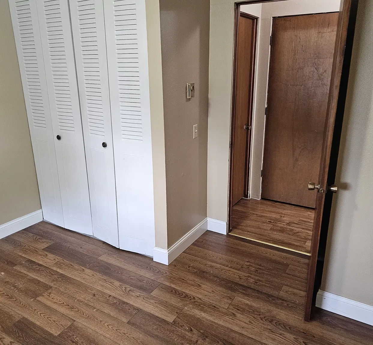 Parkview — Photo 1