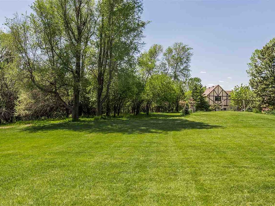 2nd image of 2901 E Stonehedge Ln
