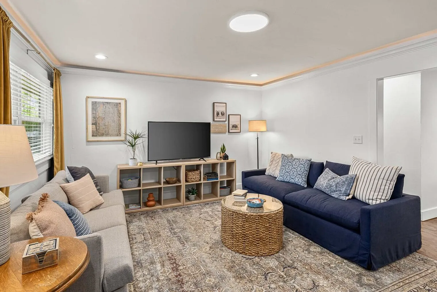 3 bed, 2.0 bath, 1453 sqft, $4,547 — Photo 1