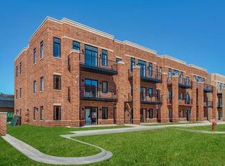 8471 Grand Ave UNIT 202, River Grove, IL 60171