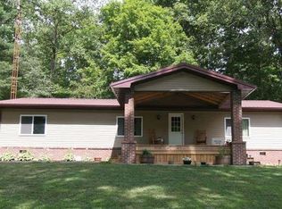 8306 N Crystal Rd N, Dubois, IN 47527