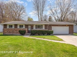 3832 Jim Dr, Bridgeport, MI 48722