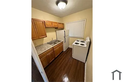 1526 Broadway #4 Photo 1