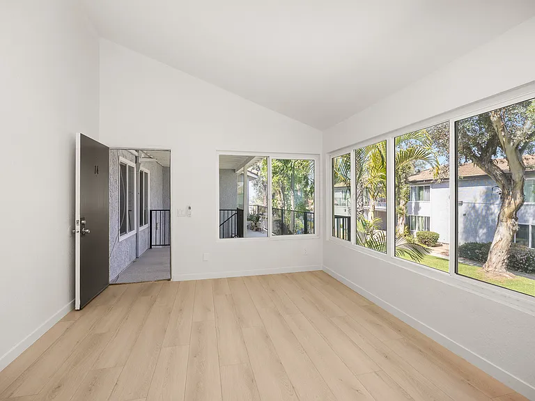 Cambridge Garden Apartments — Photo 69