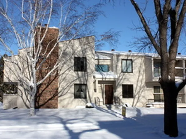 509 14th Ave N #F27, Fargo, ND 58102