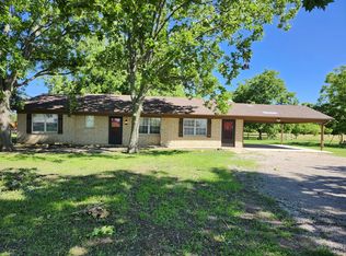 1010 E Fm 902, Howe, TX 75459
