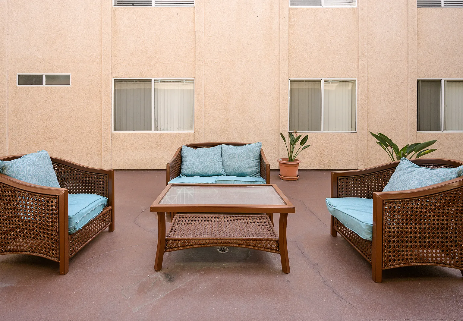 Crown Ridge Apartments — Photo 3