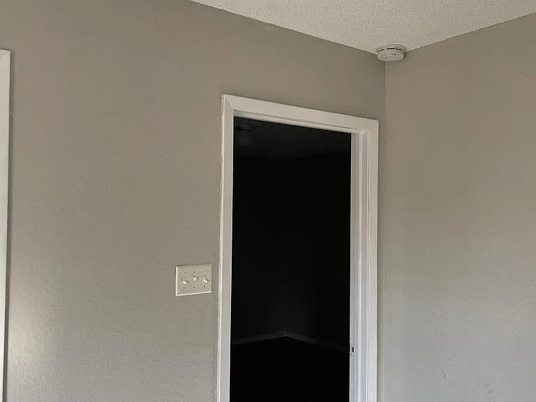 4112 FM 118 — Photo 17