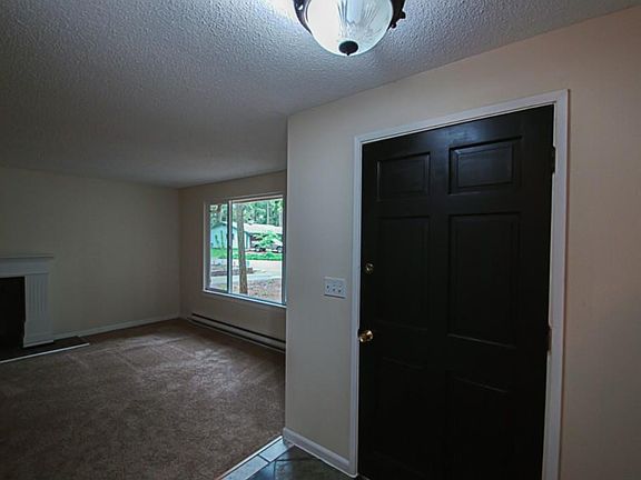 5th image of 3426 Harvard Dr SE