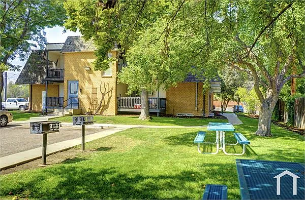 1330 Zephyr St #20 — Photo 11
