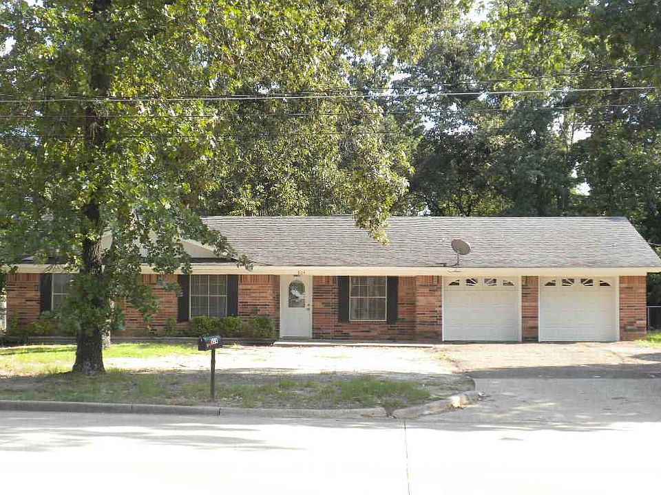 1st image of 804 Hollybrook Dr