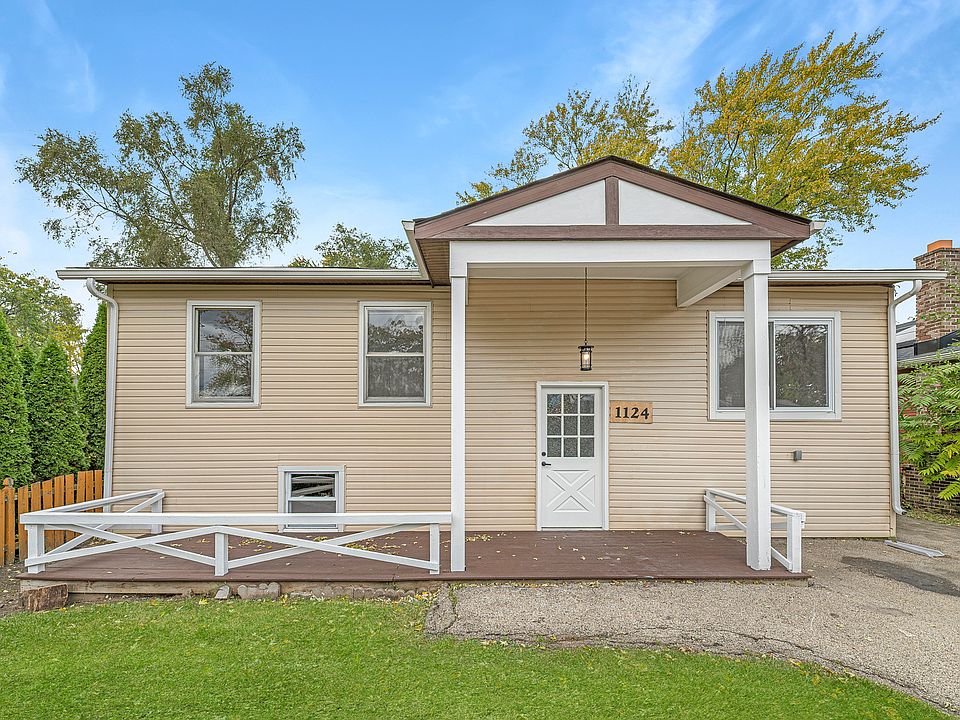 1st image of 1124 Lotus Dr