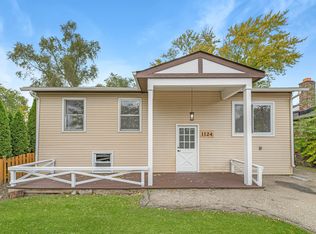 1124 Lotus Dr, Round Lake Beach, IL 60073