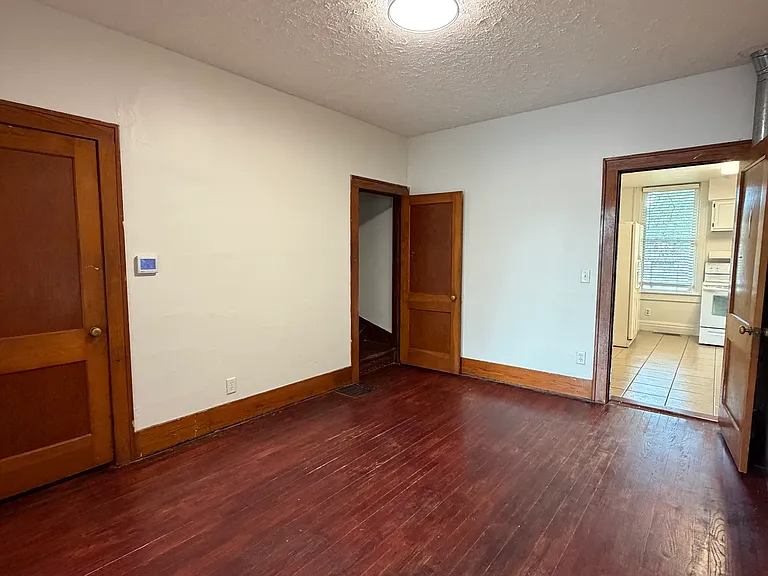 1522 Grove St — Photo 7