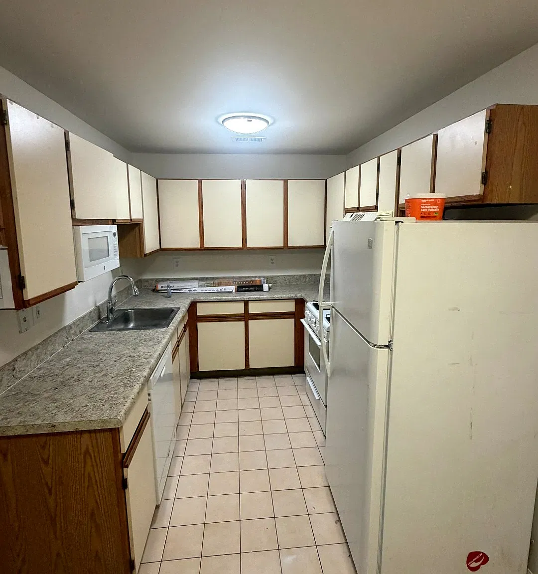 107 Stratford Pl — Photo 3