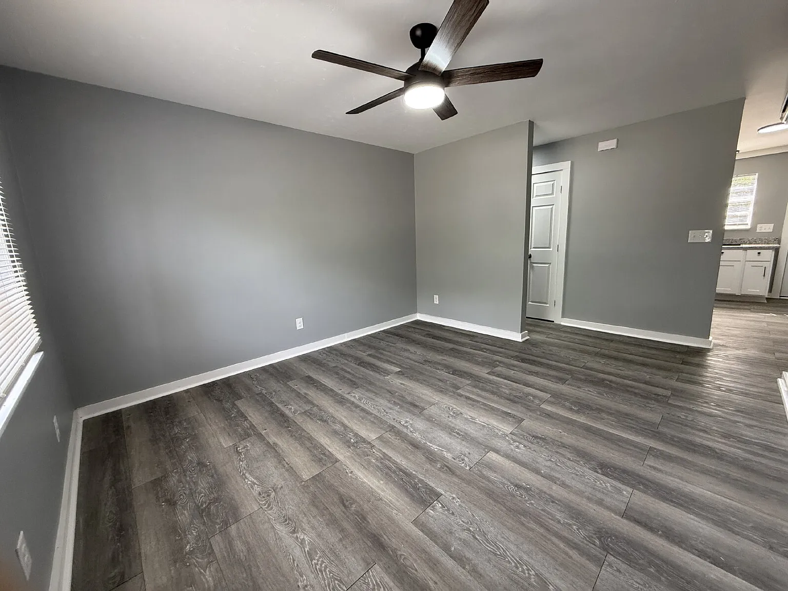 2 bed, 1.0 bath, 754 sqft, $850 — Photo 3
