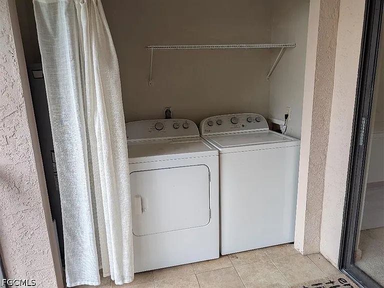 4616 SE 6th Ave #202 — Photo 22
