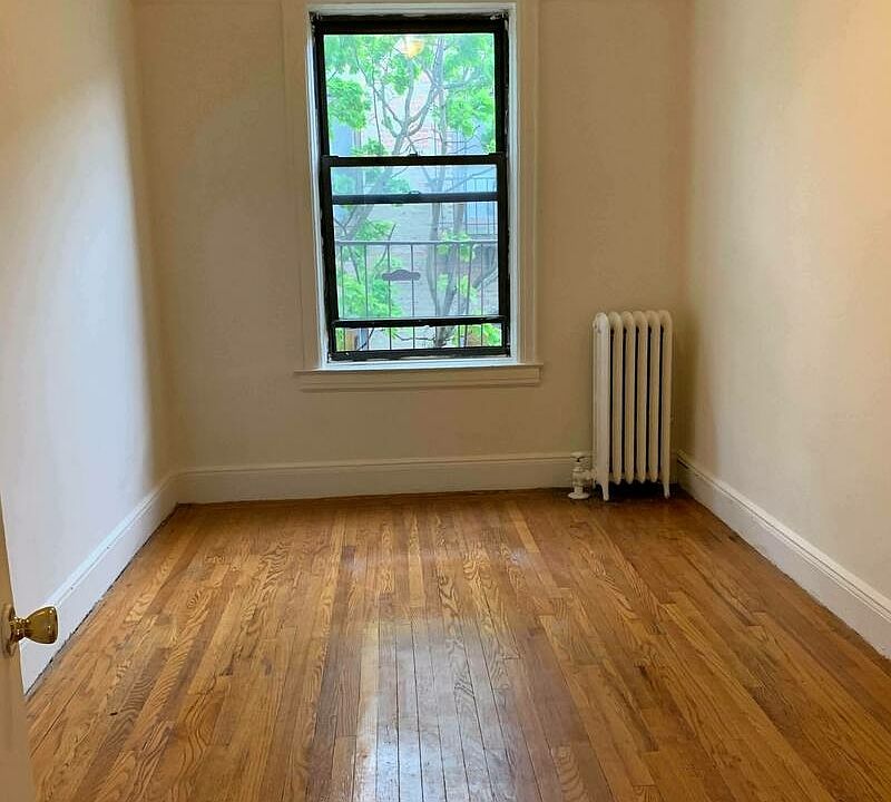 2nd image of 254 73rd St APT D4
