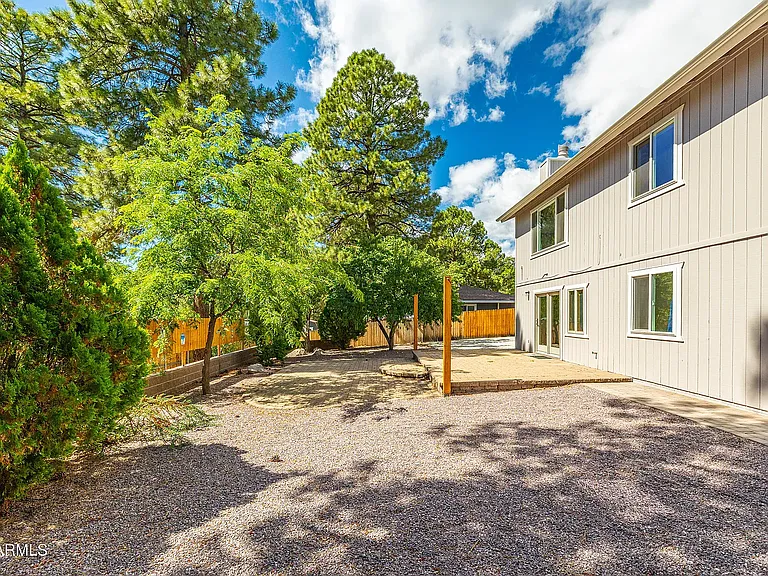 1535 E Appalachian Rd — Photo 34