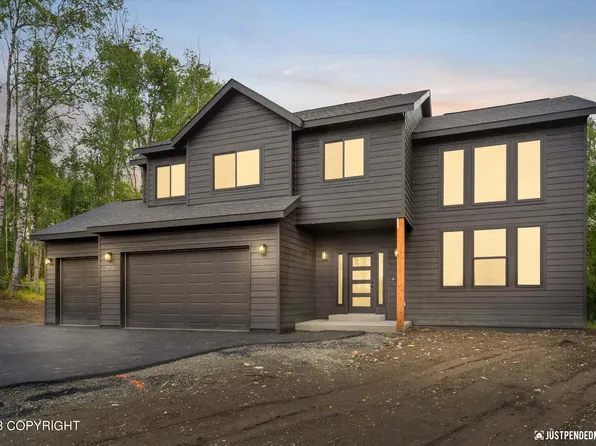 2038 S Laurie Meadows Dr, Wasilla, AK 99623