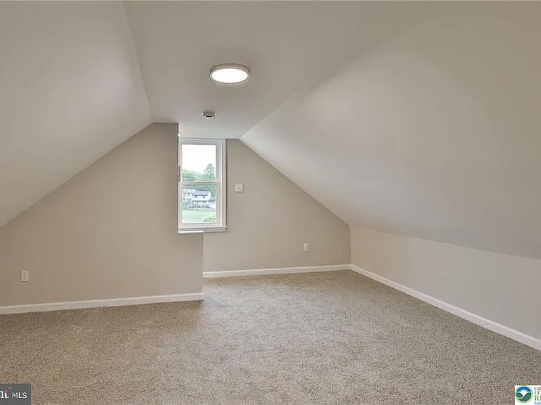1861 E Emmaus Ave — Photo 32
