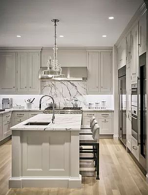 5th image of 301 E 80th St #6B