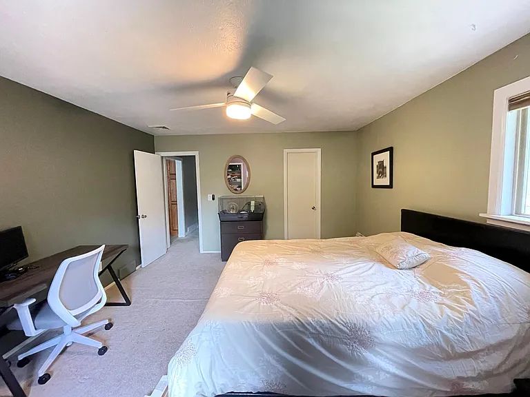 11198 Random Ct — Photo 9