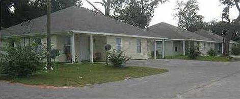 1st image of 907 E Johnson Ave