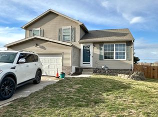 17704 Emiline St, Omaha, NE 68136