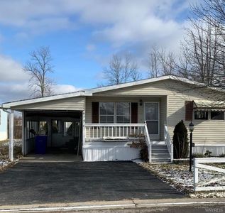 615 Birchwood Dr, Lockport, NY, 14094