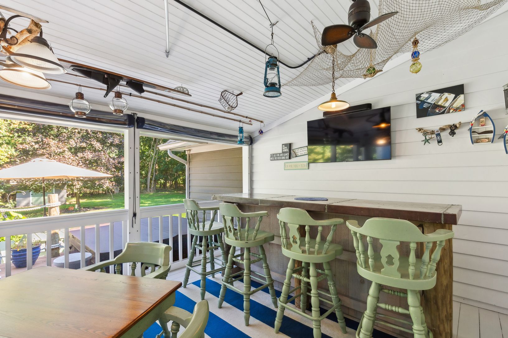  View of Bar Area with Flat Screen Television Above
