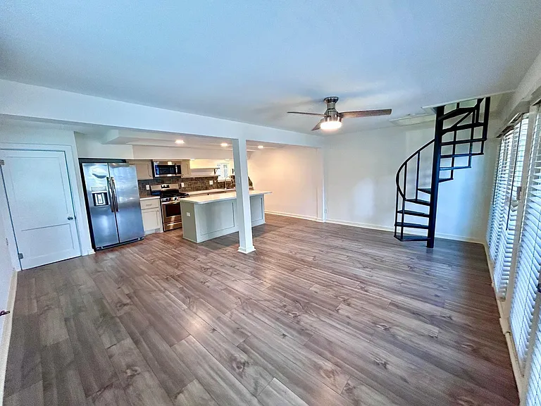 2012 Elmen St #1 — Photo 3