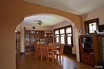 4th image of 5443 Gresham Ave