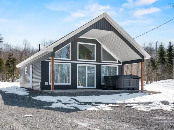 162 N End Rd, Sutherland Lake, NS B0M 1G0