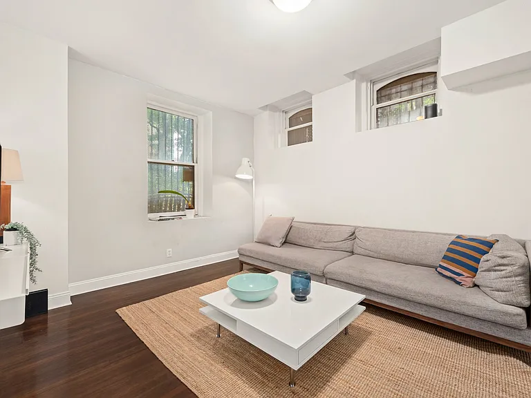 150 Columbia Hts #1G — Photo 10