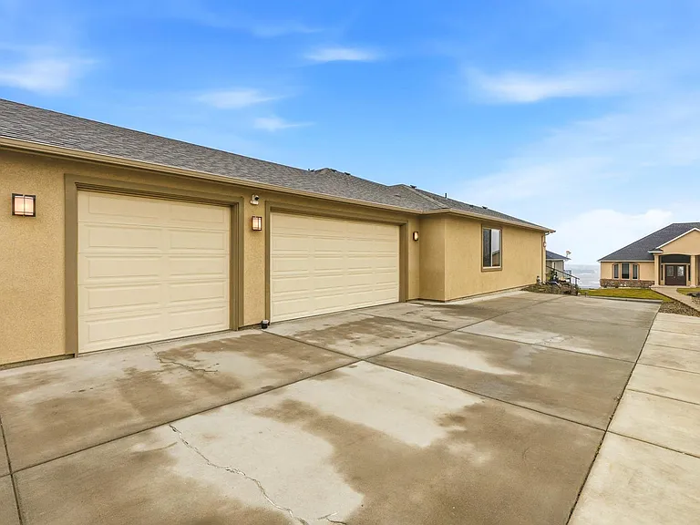 477 Heritage Hills Dr — Photo 5