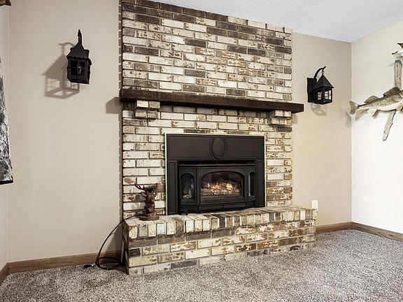 4th image of 13302 Elm Dr