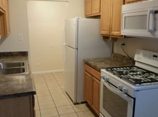 1805 W Hatherleigh Ct APT 2D, Mount Prospect, IL 60056