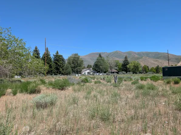 S 5th Ave, Hailey, ID 83333