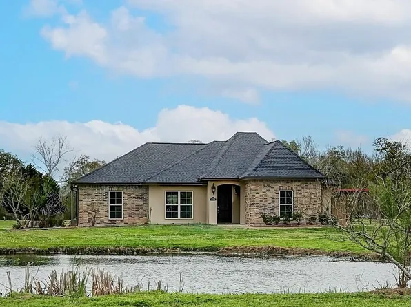 2213 Crochet Rd, New Iberia, LA 70563