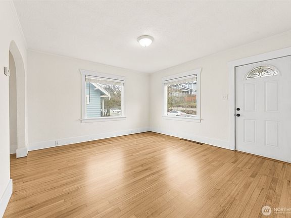 5th image of 2112 S Ash Street