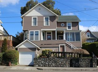 1623 McPherson St, North Bend, OR 97459