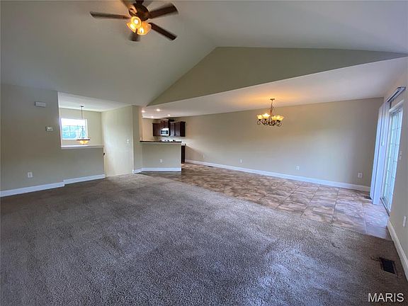 5th image of 206 Sandstone Dr