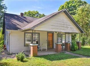 300 Deaverview Rd, Asheville, NC 28806