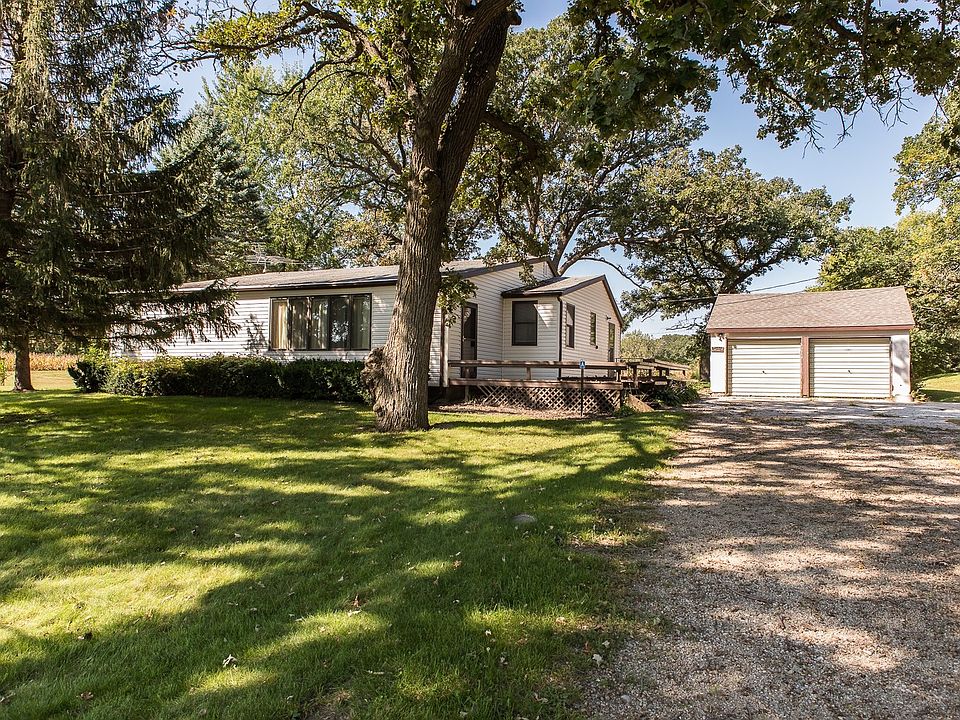 1st image of 18074A Grouse Ave