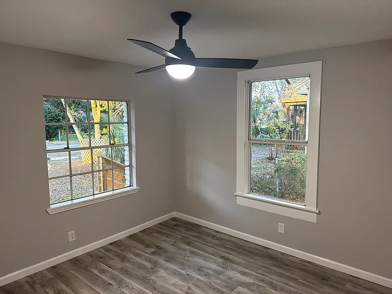 3015 W Brainerd St — Photo 5