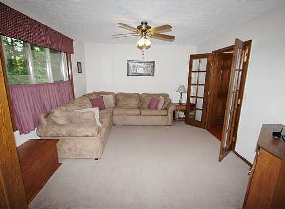 4th image of 8745 Ramblewood Ct